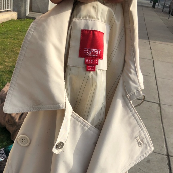 Spring Coat - Picture 2 of 5